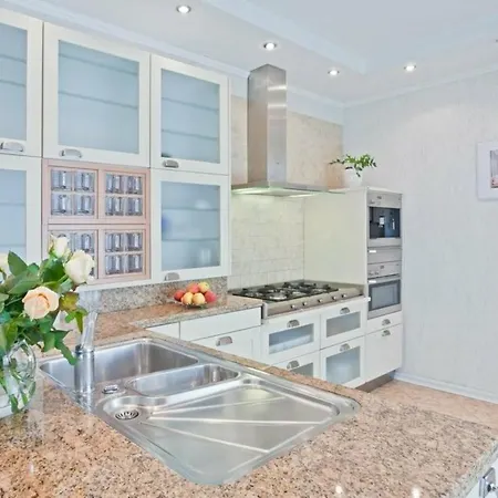 Apartment Трехкомнатные Апартаменты В Минске Minsk