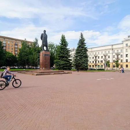 Apartment Трехкомнатные Апартаменты В Минске