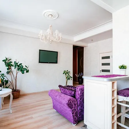 Apartment Трехкомнатные Апартаменты В Минске *